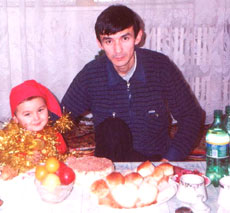 Асхат Тулешов с дочерью. Казахстан